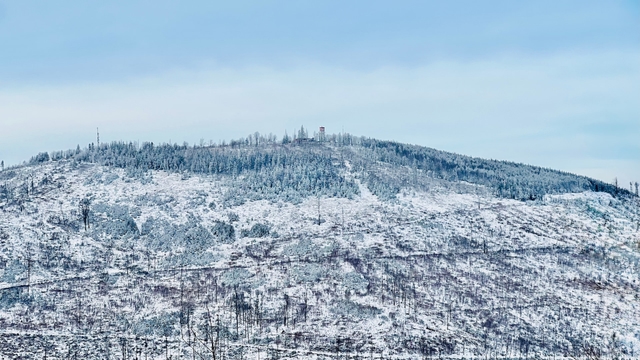 Winter view of Biskupia Kopa as seen from Srebrna Kopa