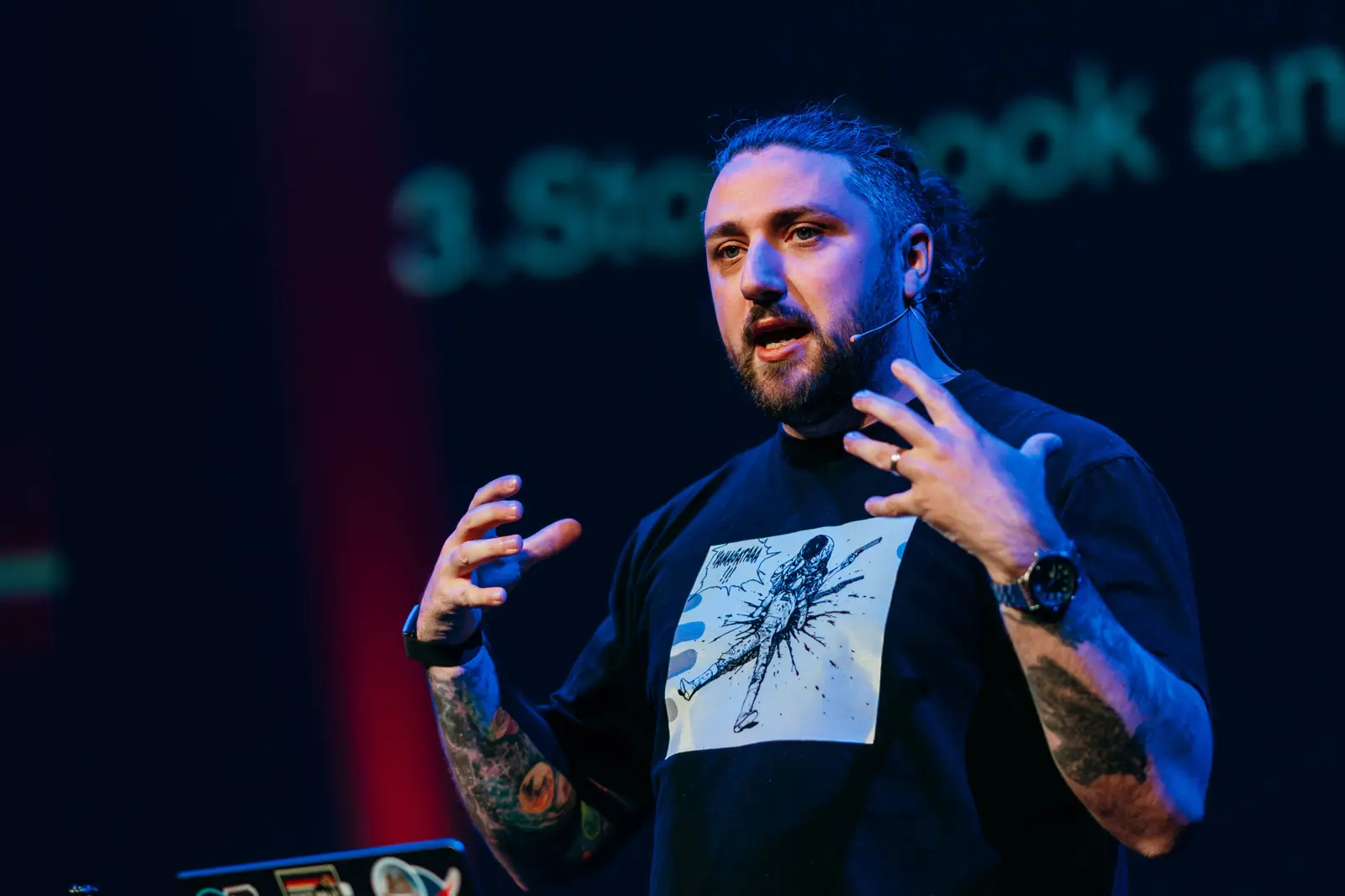 Neciu Dan speaking on stage